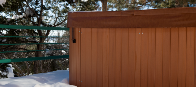 covered-hot-tub-winter