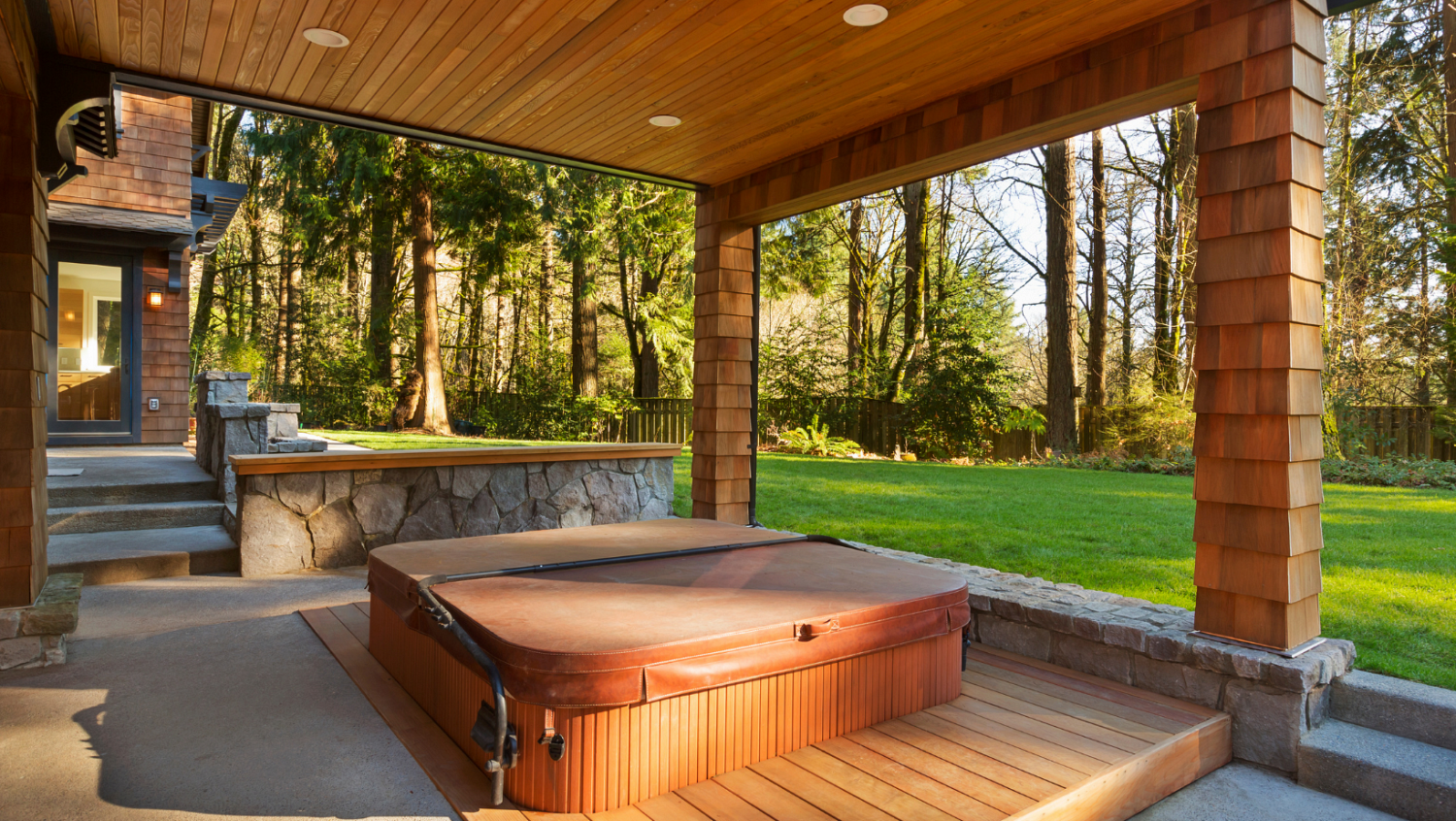 hot-tub-in-backyard