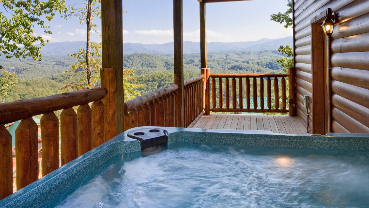vacation-rental-hot-tub
