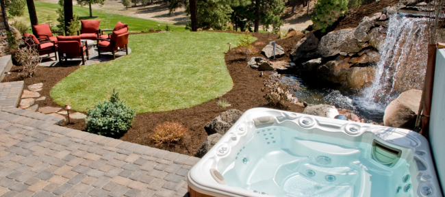 backyard-with-hot-tub